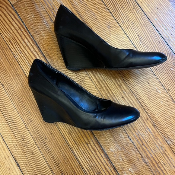 Franco Sarto black leather Helio wedge pumps, women’s size 7 - Picture 7 of 8